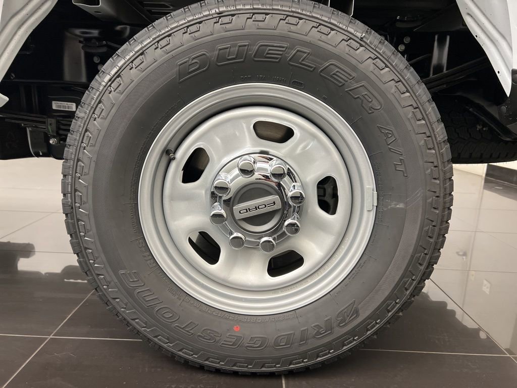 New 2026 Ford F350 XL w/ XL Chrome Package AWD/4WD image 7