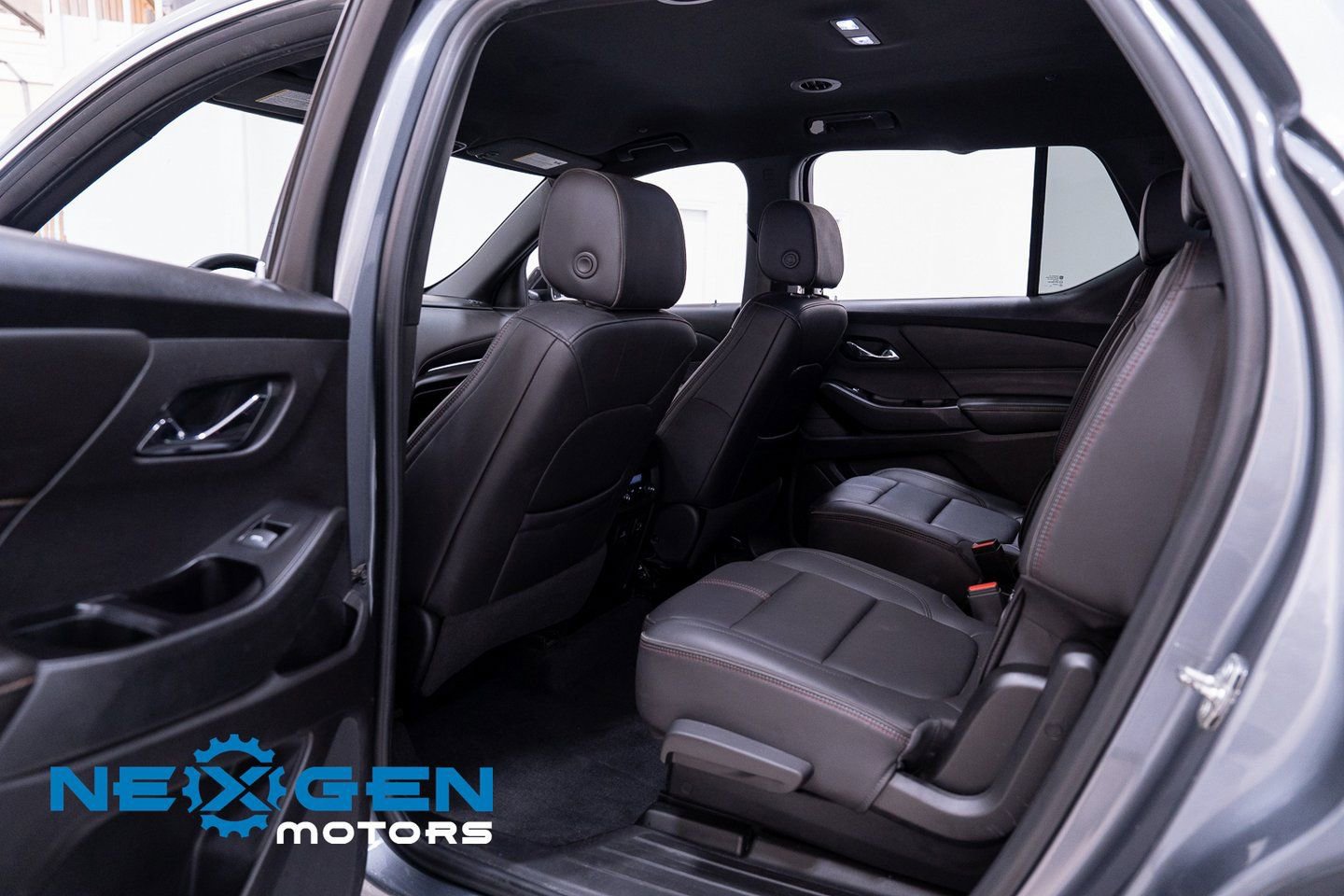 Used 2023 Chevrolet Traverse RS w/ LPO, Floor Liner Package image 41