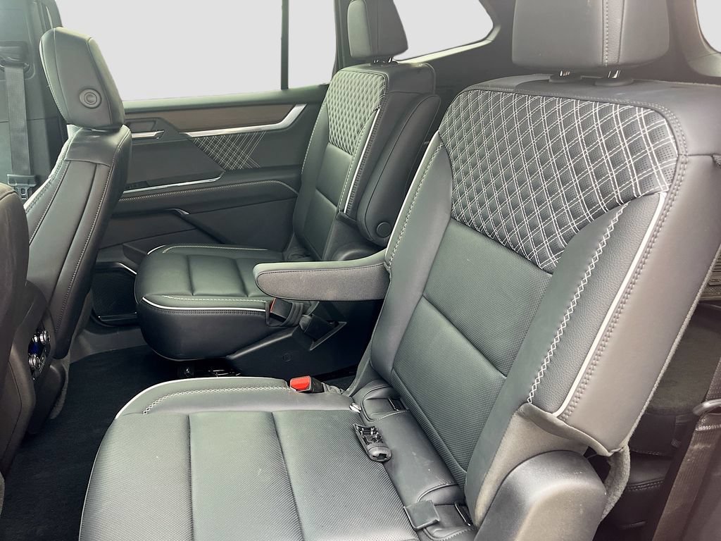 Used 2025 GMC Acadia Denali w/ Super Cruise Package AWD/4WD image 26