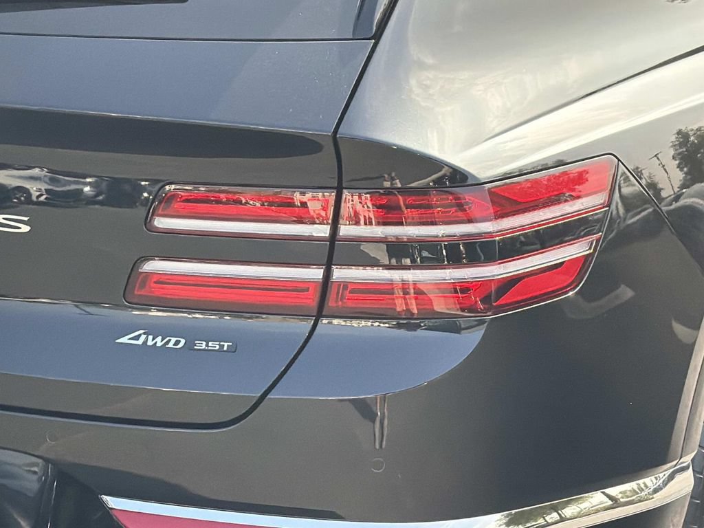 Certified 2025 Genesis GV80 3.5T Prestige AWD/4WD image 28