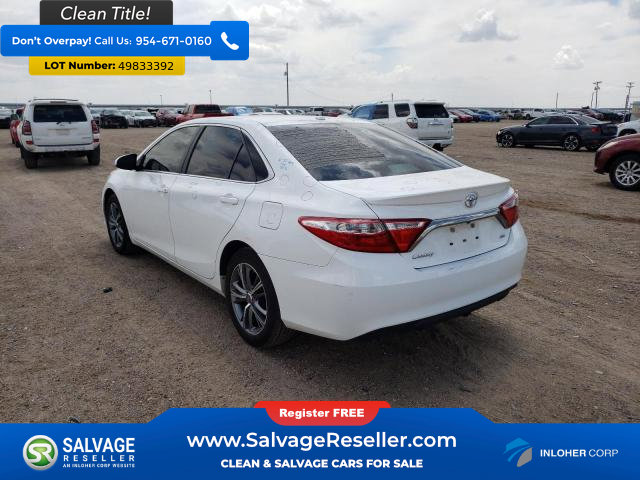 Used 2015 Toyota Camry SE FWD image 4