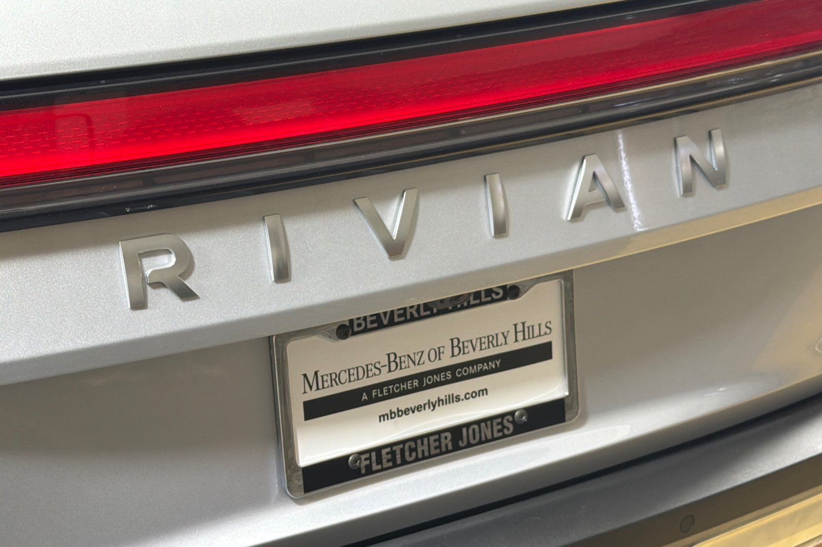 Used 2026 Rivian R1S Adventure Dual AWD/4WD image 25