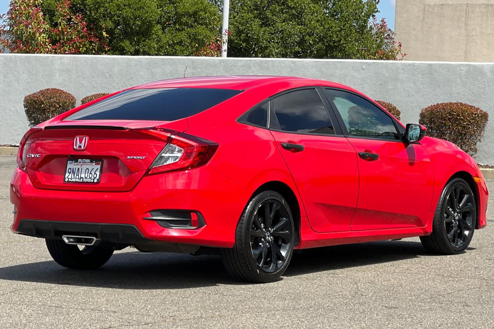 Used 2019 Honda Civic Sport image 2