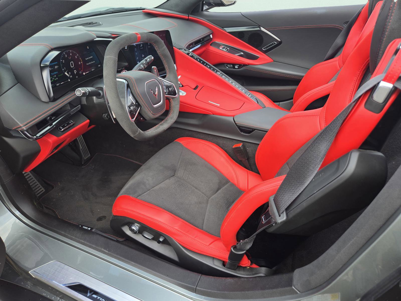 Used 2024 Chevrolet Corvette Stingray Premium Conv RWD image 16