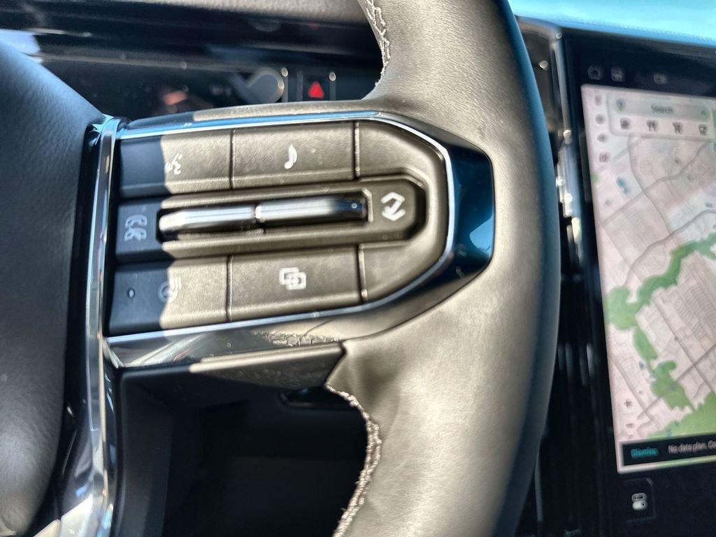 Used 2026 GMC Yukon XL Denali w/ Denali Reserve Package image 32