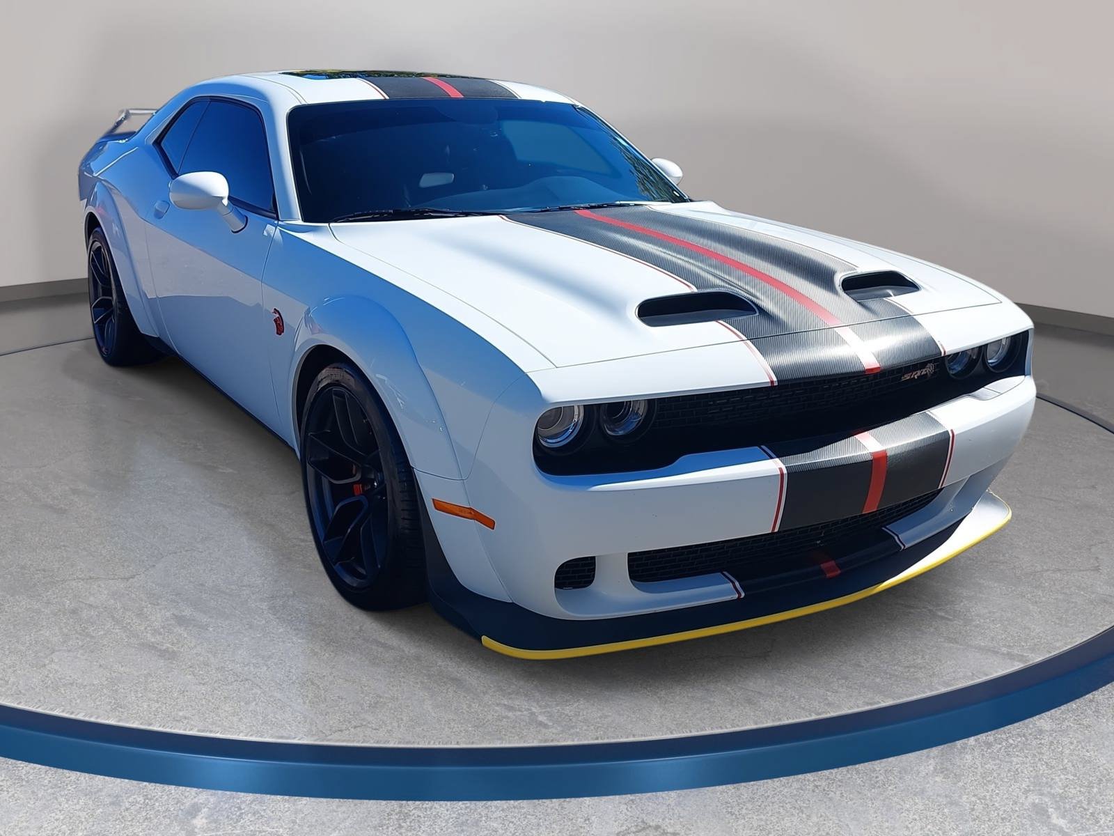 Used 2023 Dodge Challenger SRT Hellcat RWD image 3