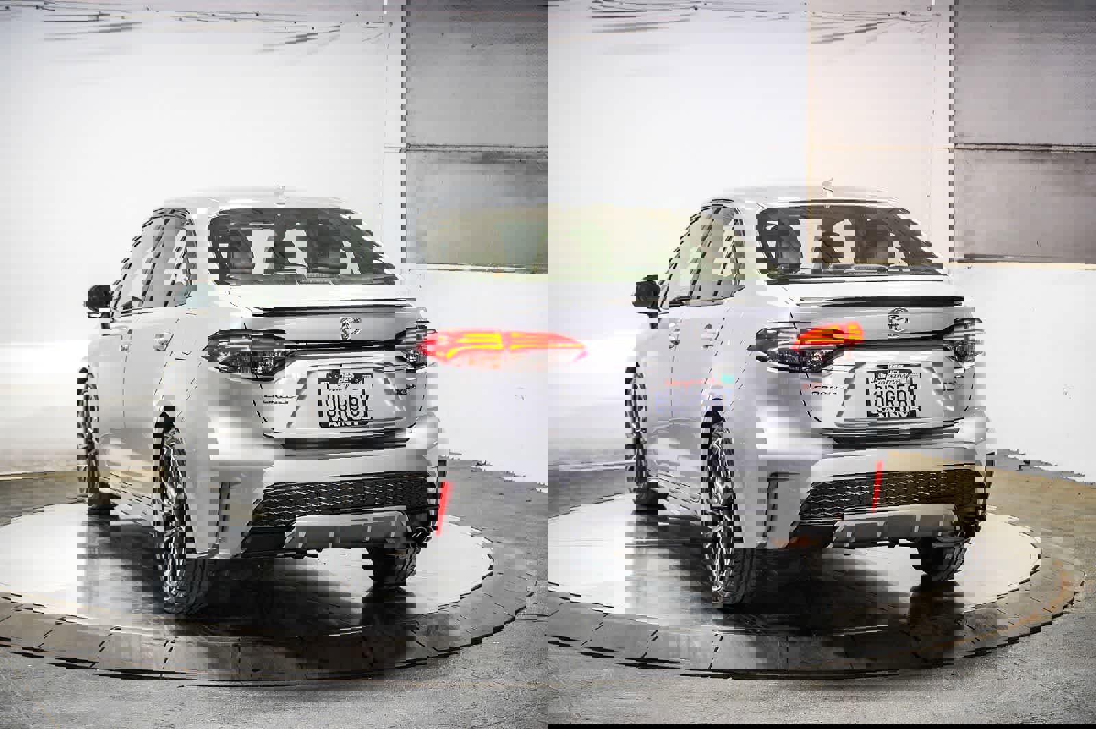 Used 2021 Toyota Corolla XSE w/ Carpet Mat Package (TMS) FWD image 4