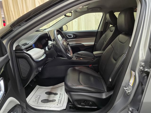 Used 2022 Jeep Compass Limited AWD/4WD image 13