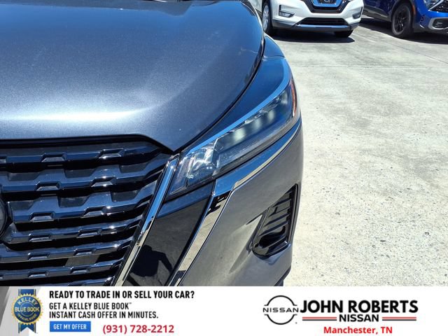 Used 2023 Nissan Kicks SR FWD image 13