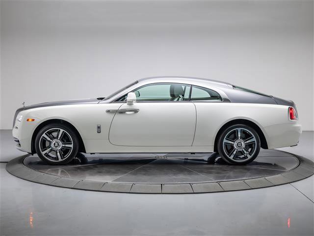 Used 2016 Rolls-Royce Wraith image 2