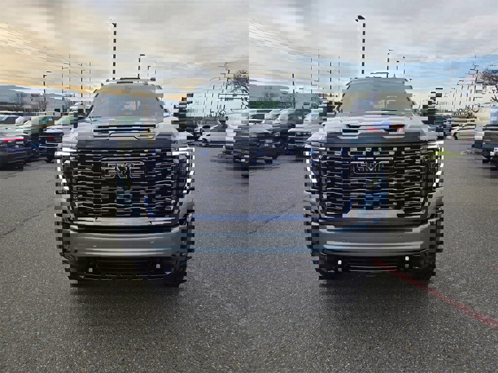 Used 2024 GMC Sierra 2500 Denali Ultimate w/ Max Trailering Package image 2