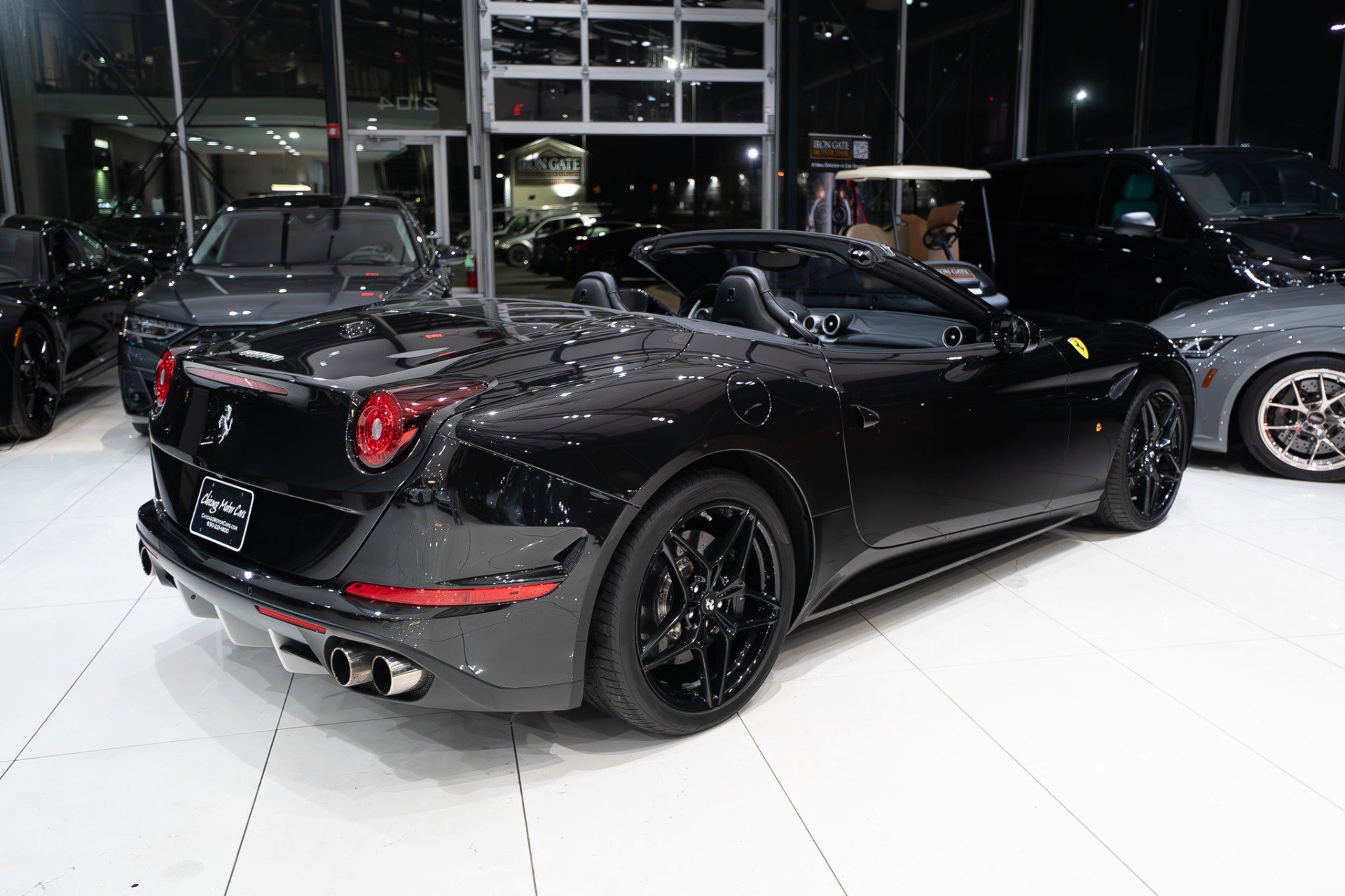 Used 2015 Ferrari California T image 4