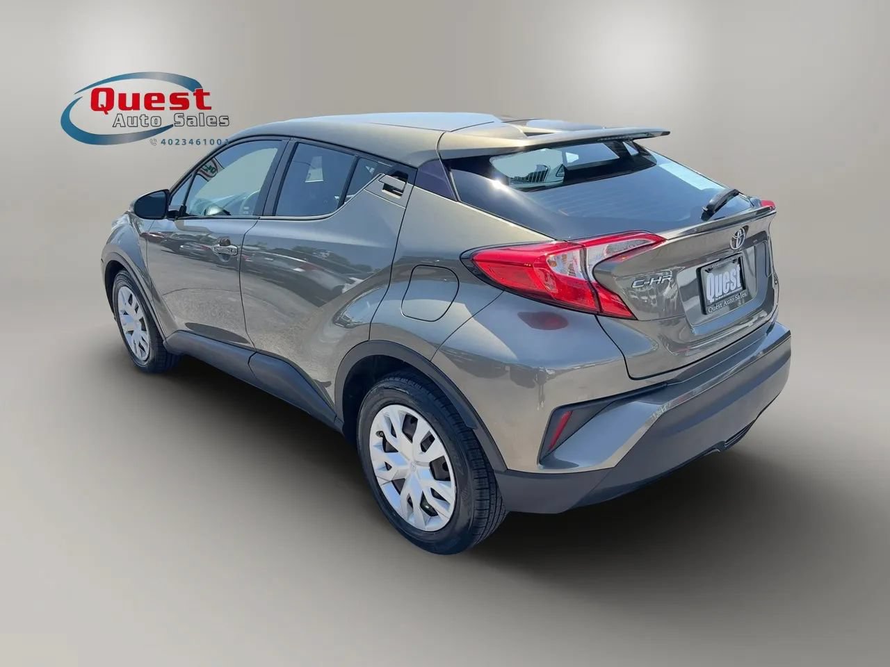 Used 2021 Toyota C-HR LE FWD image 5