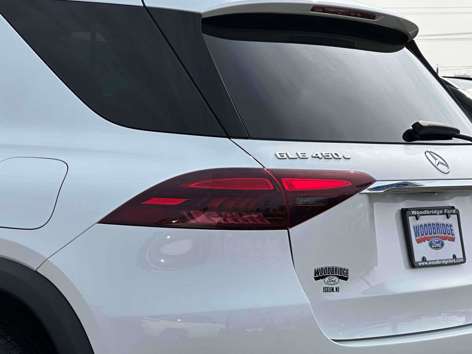 Used 2024 Mercedes-Benz GLE 450e GLE 450e Plug-In Hybrid 4MATIC image 8