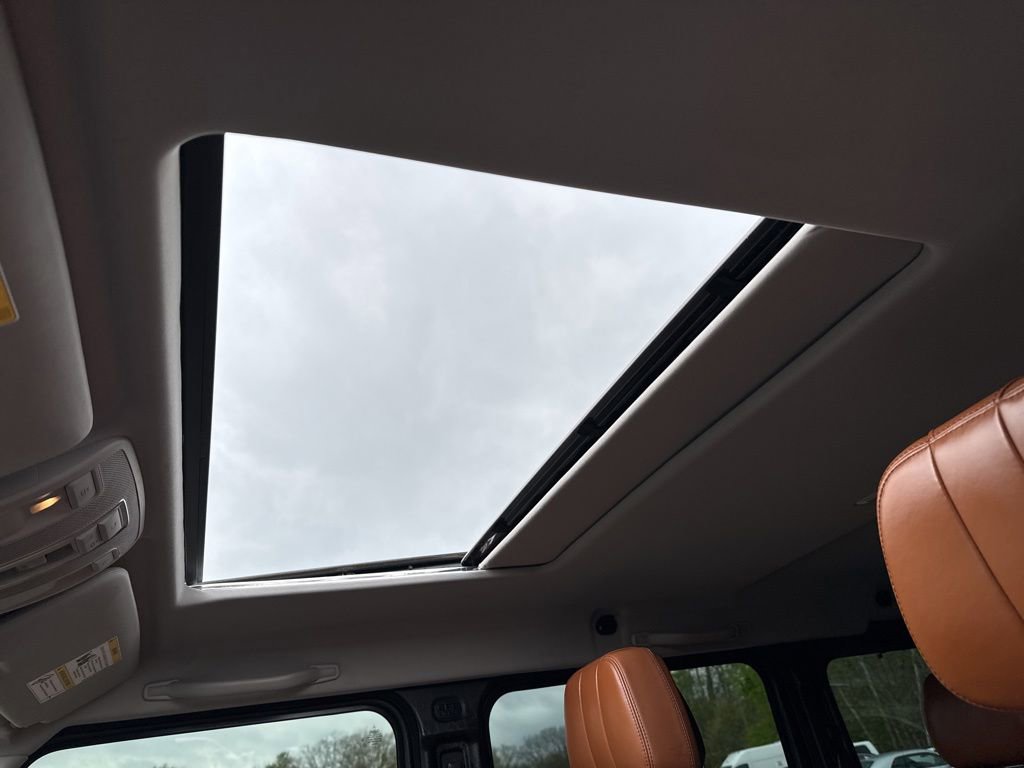 Used 2016 Mercedes-Benz G 550 image 21