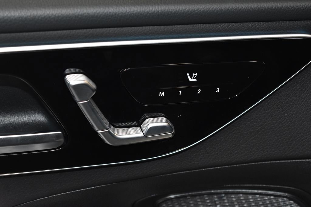 Certified 2025 Mercedes-Benz C 300 4MATIC Sedan image 5