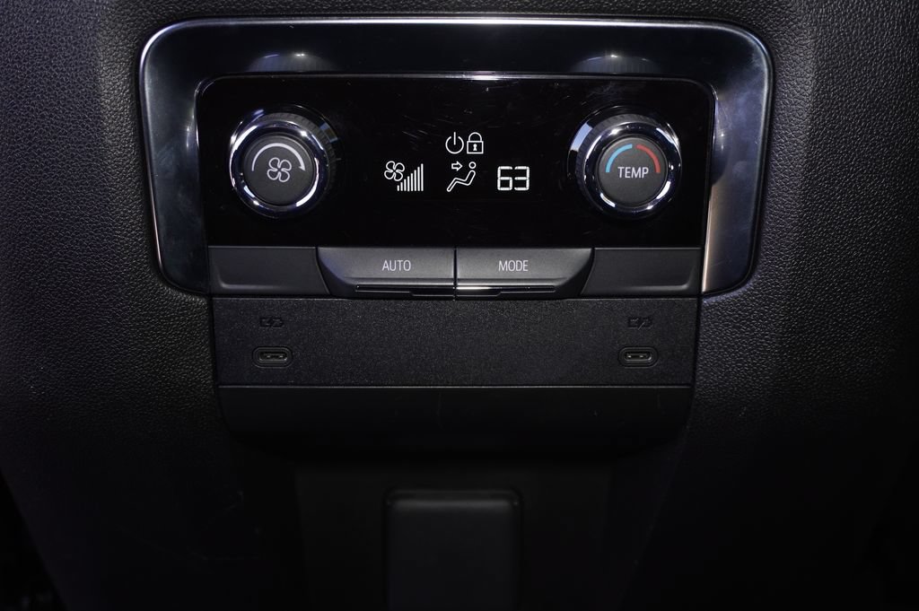 Used 2026 Chevrolet Tahoe RST RWD image 13