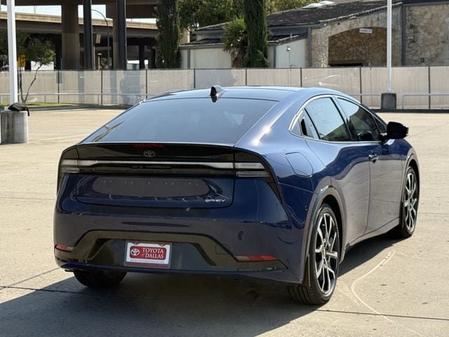 New 2026 Toyota Prius Plug-In Hybrid FWD image 4