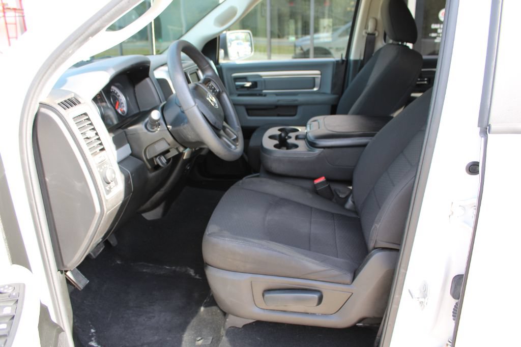Used 2019 RAM 1500 Warlock AWD/4WD image 7