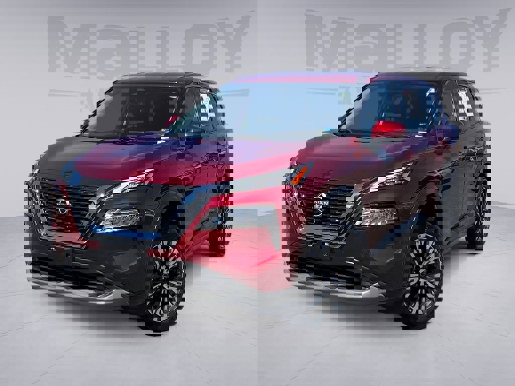 Used 2023 Nissan Rogue SV image 1