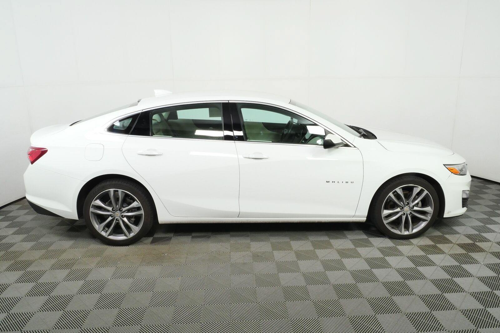 Certified 2024 Chevrolet Malibu LT FWD image 2