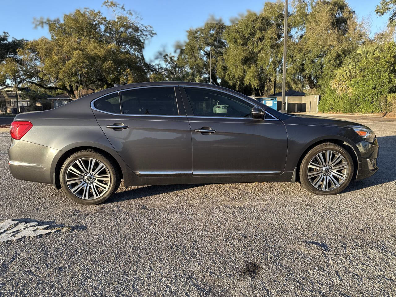 Used 2014 Kia Cadenza Premium image 8