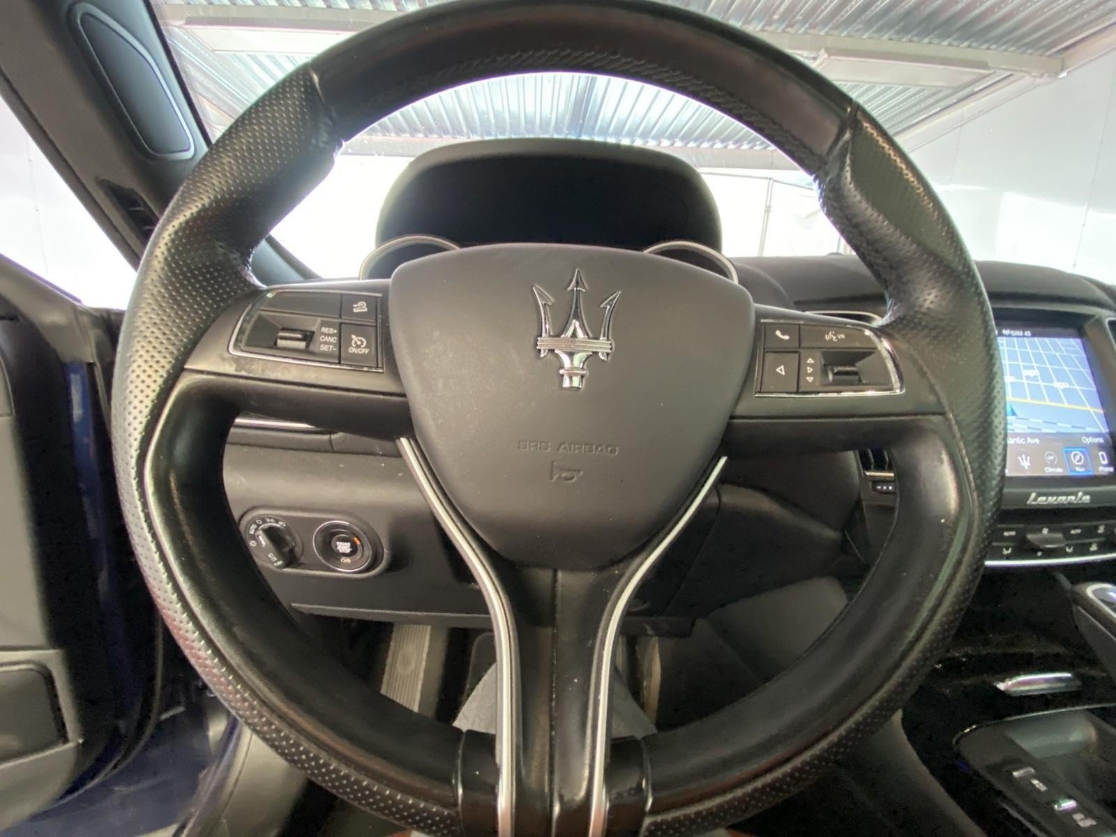 Used 2020 Maserati Levante AWD/4WD image 29