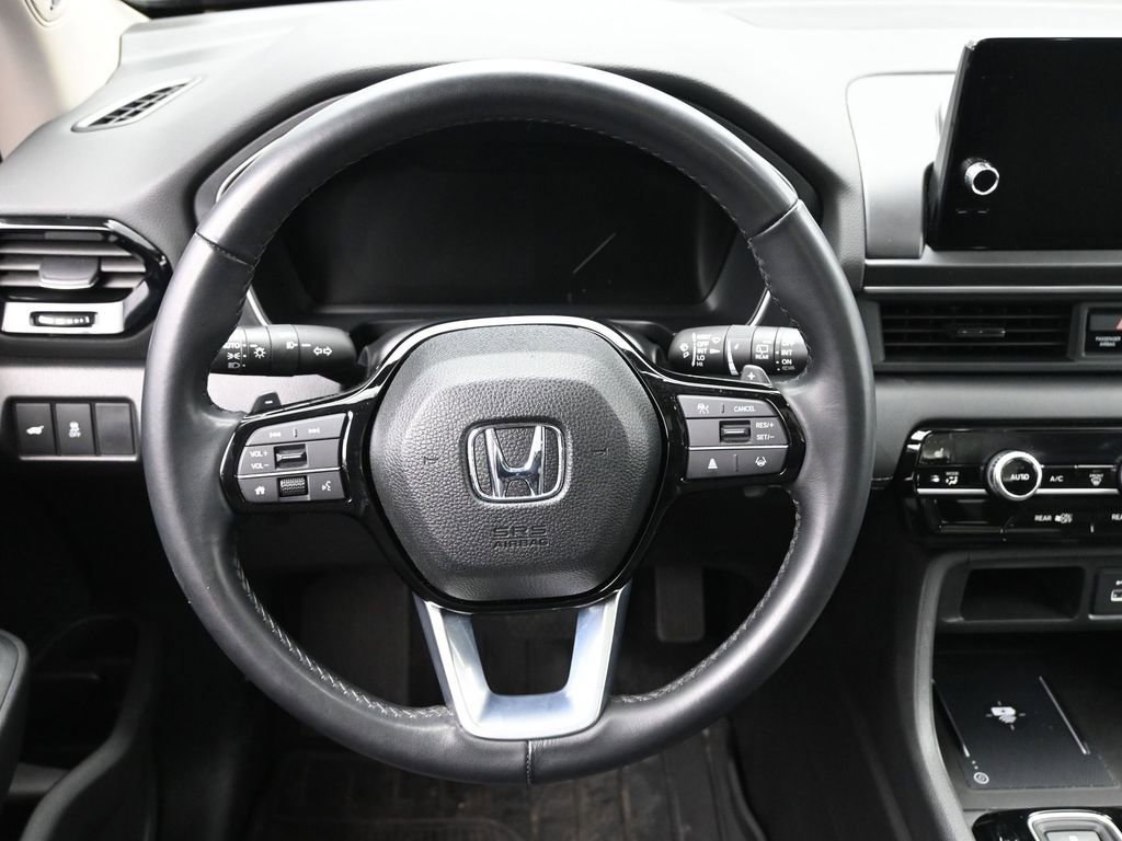 Used 2024 Honda Pilot Touring image 20