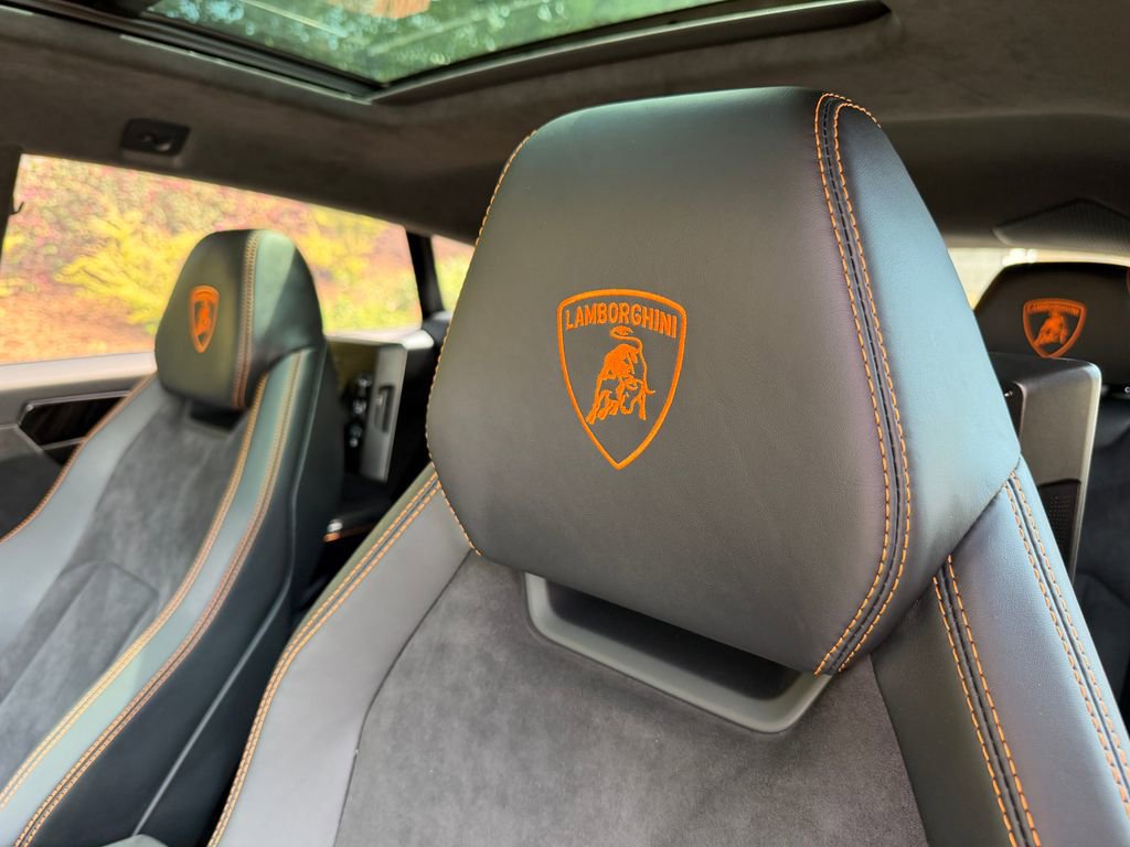 Used 2023 Lamborghini Urus S image 33
