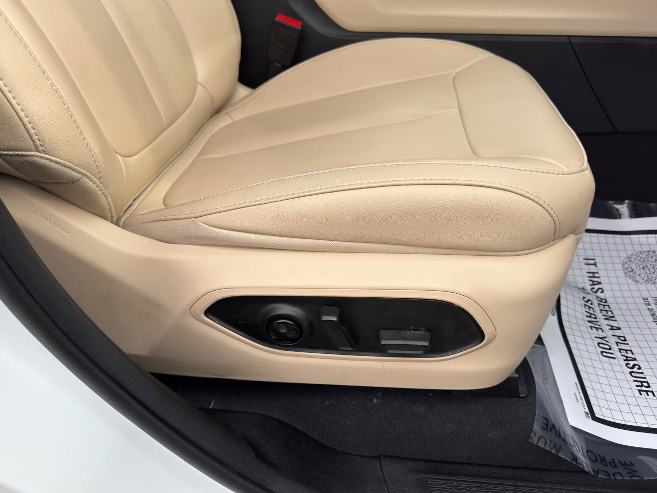 Used 2024 Jeep Grand Cherokee L Limited image 39