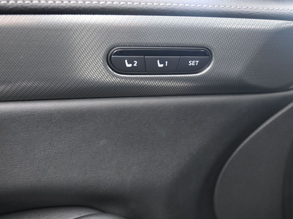 Used 2023 INFINITI QX60 Luxe w/ Performance Audio Package image 29