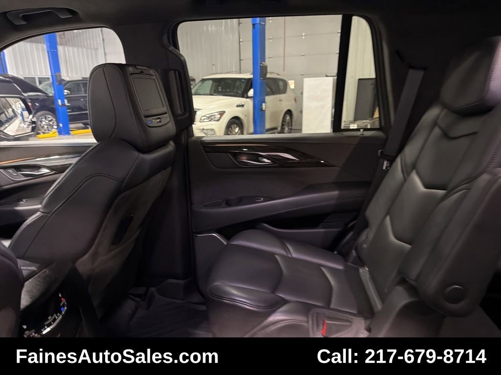Used 2018 Cadillac Escalade Platinum image 57