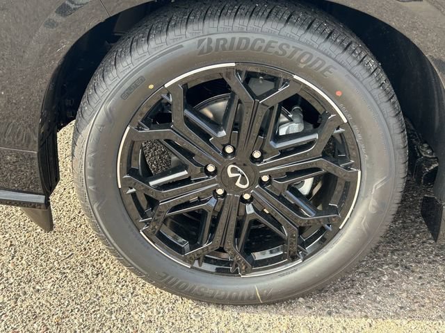 New 2027 INFINITI QX80 Sensory AWD/4WD image 10