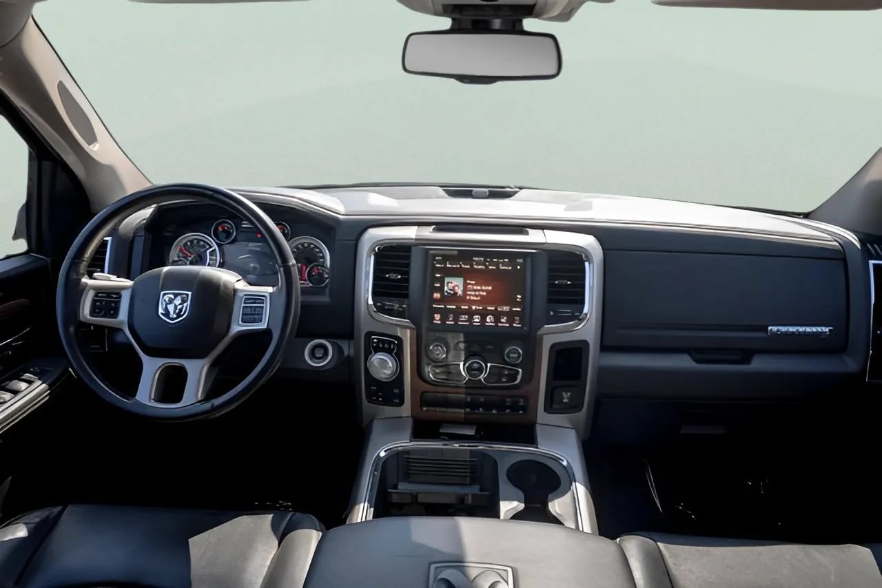 Used 2017 RAM 1500 Laramie w/ Convenience Group AWD/4WD image 13