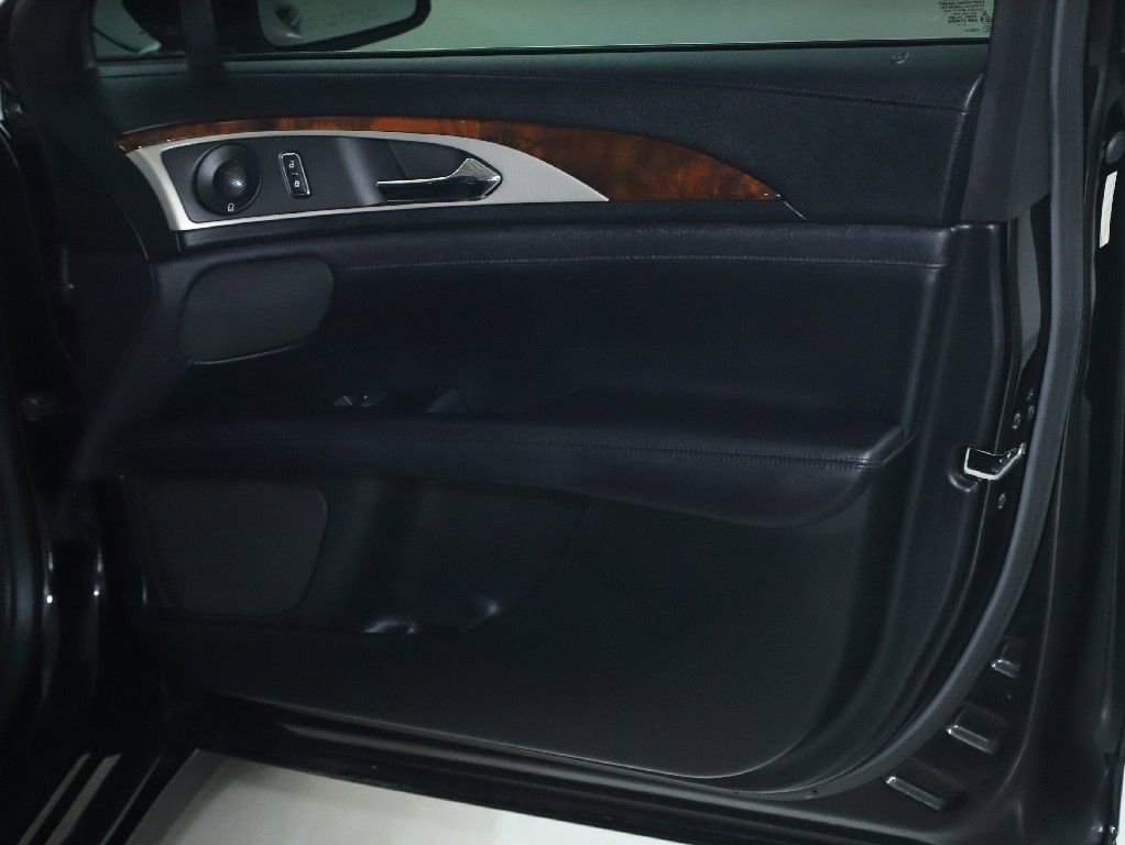 Used 2018 Lincoln MKZ Reserve w/ Climate Package image 33