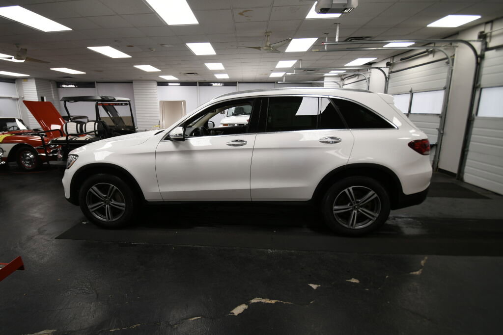 Used 2020 Mercedes-Benz GLC 300 4MATIC image 5