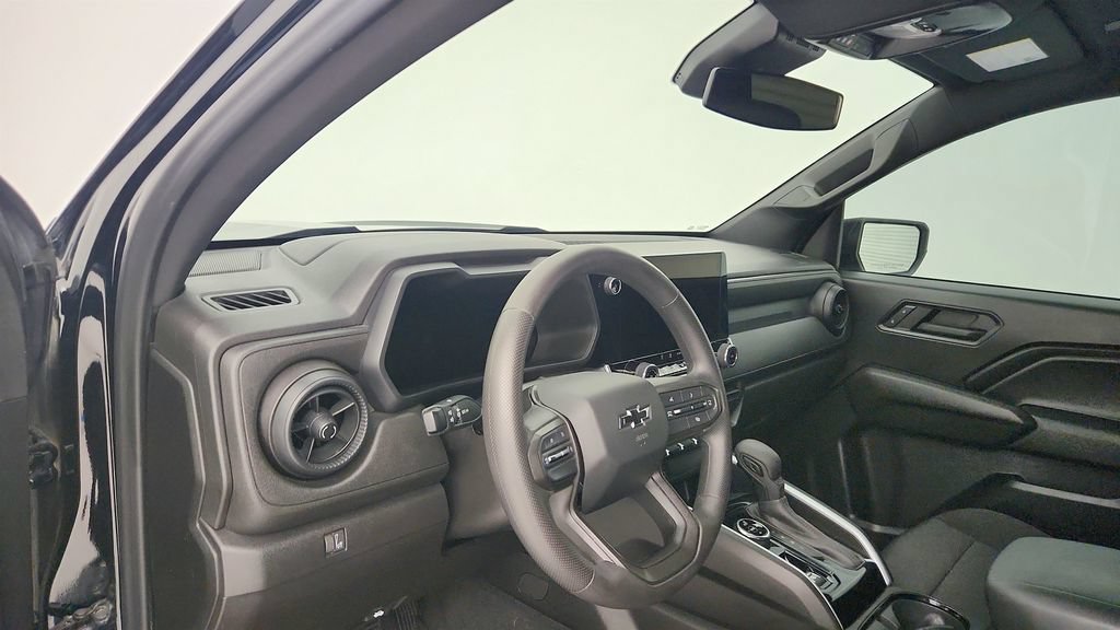 Used 2024 Chevrolet Colorado Trail Boss AWD/4WD image 13
