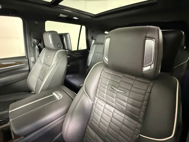 Certified 2024 Cadillac Escalade Sport Platinum w/ LPO, ONYX Package image 16