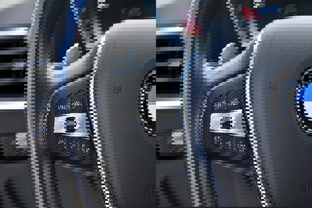 Used 2024 BMW 330i Sedan image 21