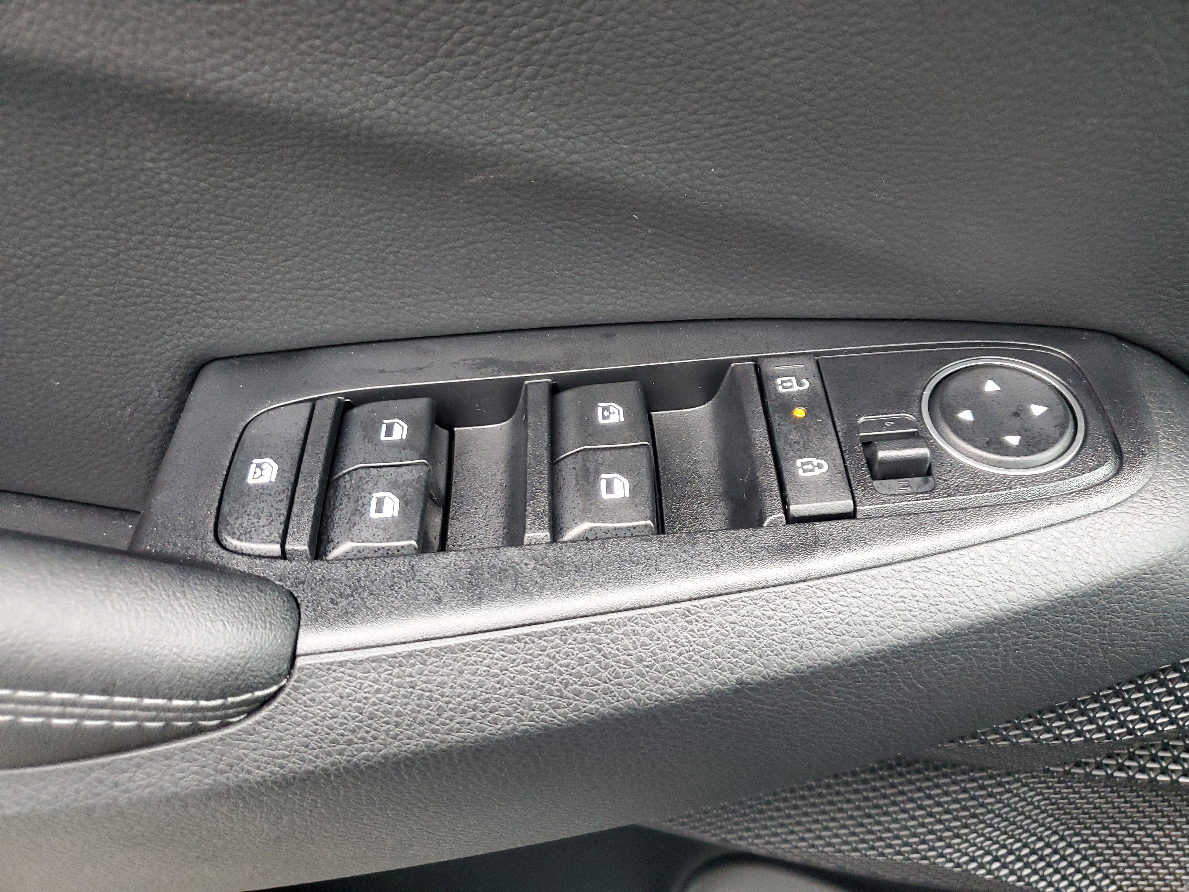 New 2026 Kia Seltos S FWD image 30