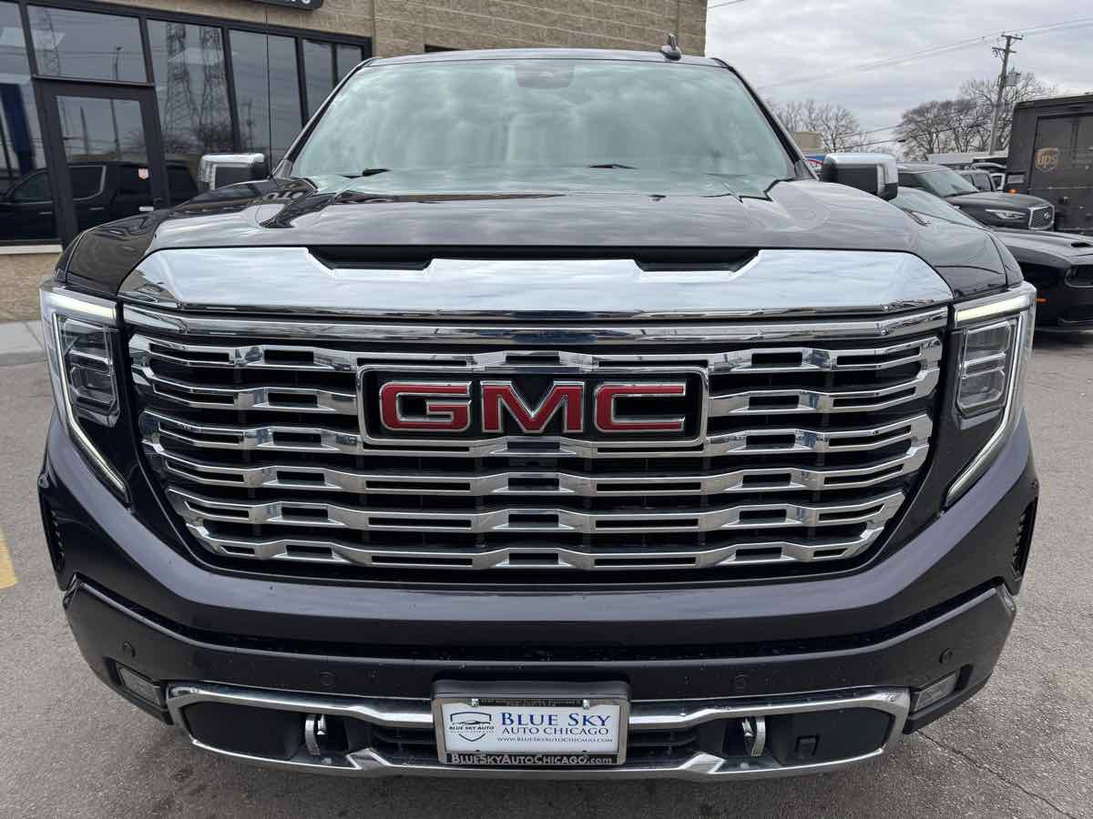 Used 2022 GMC Sierra 1500 Denali AWD/4WD image 2