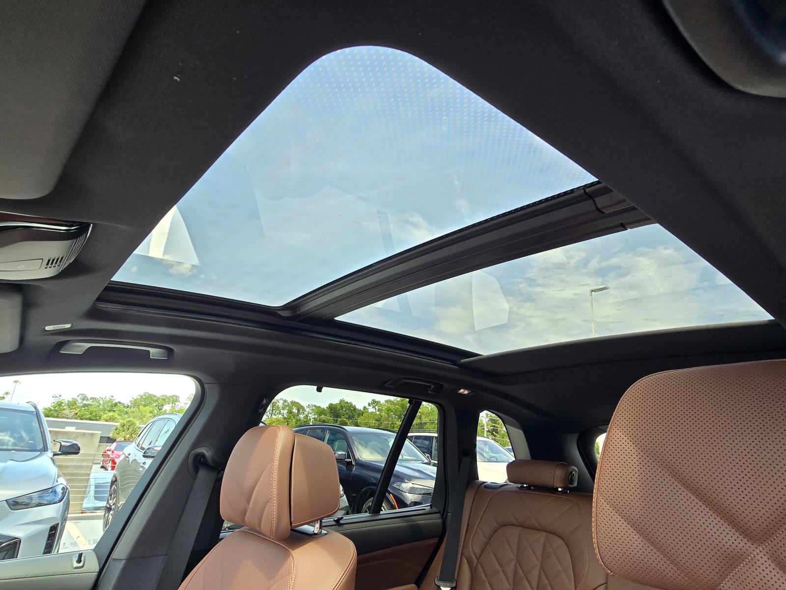 New 2026 BMW X5 xDrive40i w/ Executive Package AWD/4WD image 26