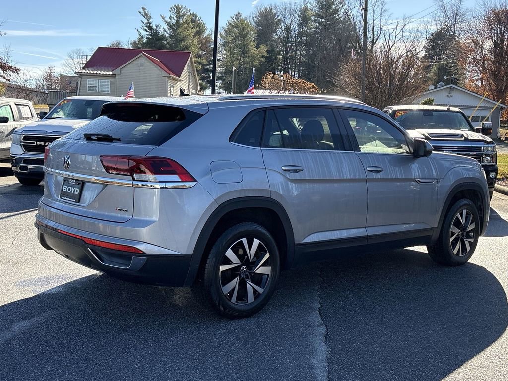 Used 2022 Volkswagen Atlas Cross Sport SE image 8