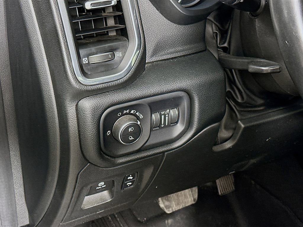 Certified 2022 RAM 1500 Laramie image 18