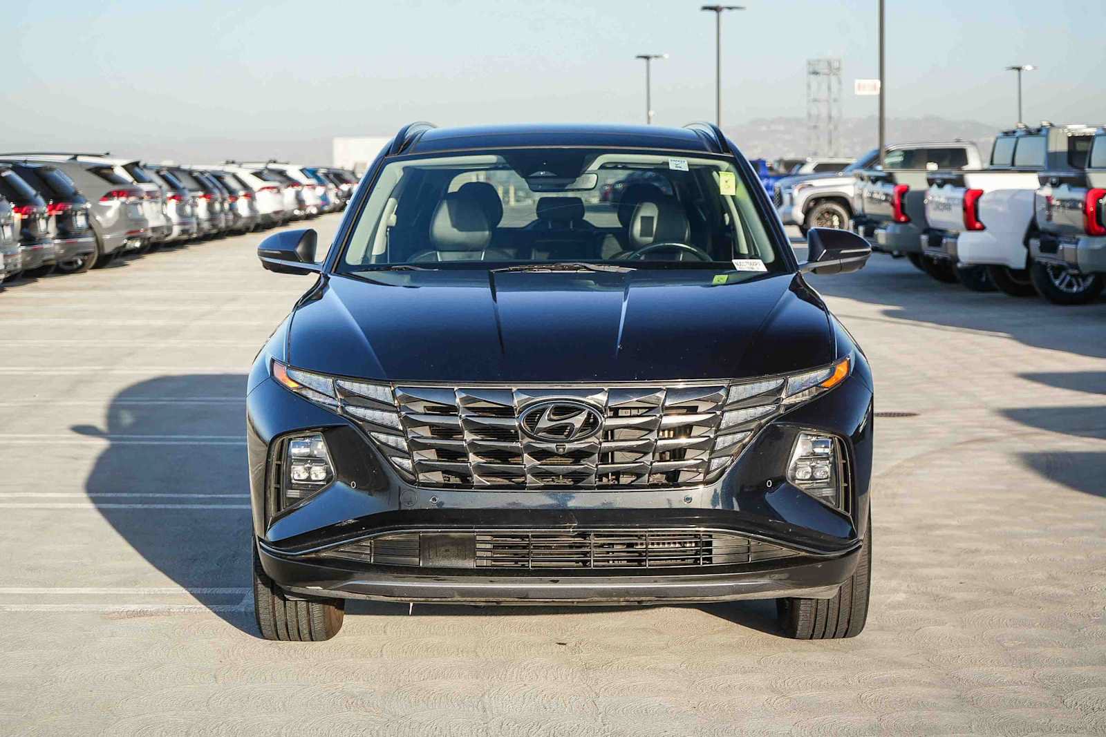 Used 2022 Hyundai Tucson Limited AWD/4WD image 2