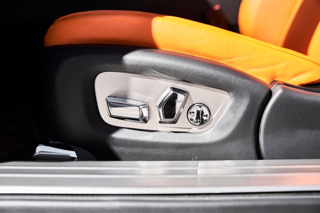 Used 2020 Rolls-Royce Wraith RWD image 33