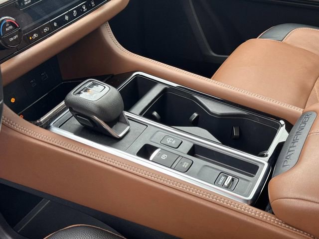 Used 2023 Nissan Pathfinder Platinum image 34