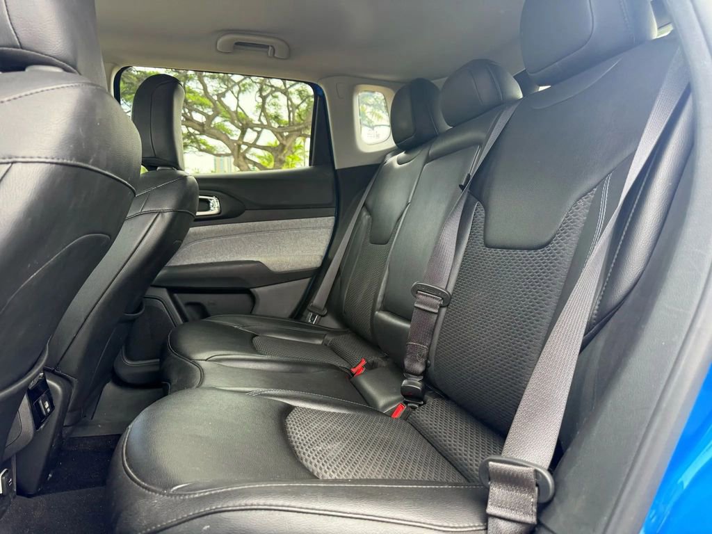 Used 2022 Jeep Compass Latitude image 11