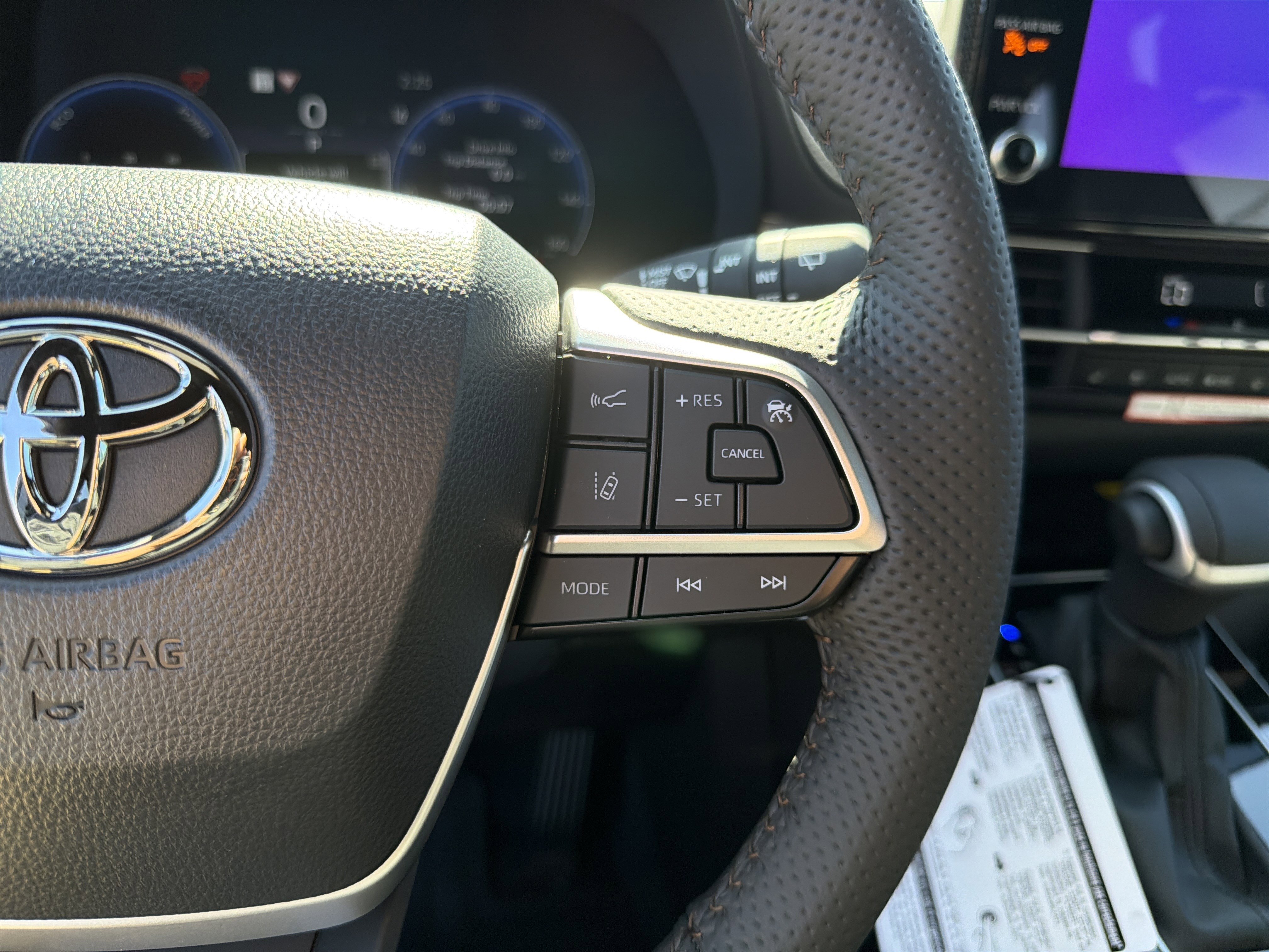 New 2026 Toyota Sienna Limited image 34