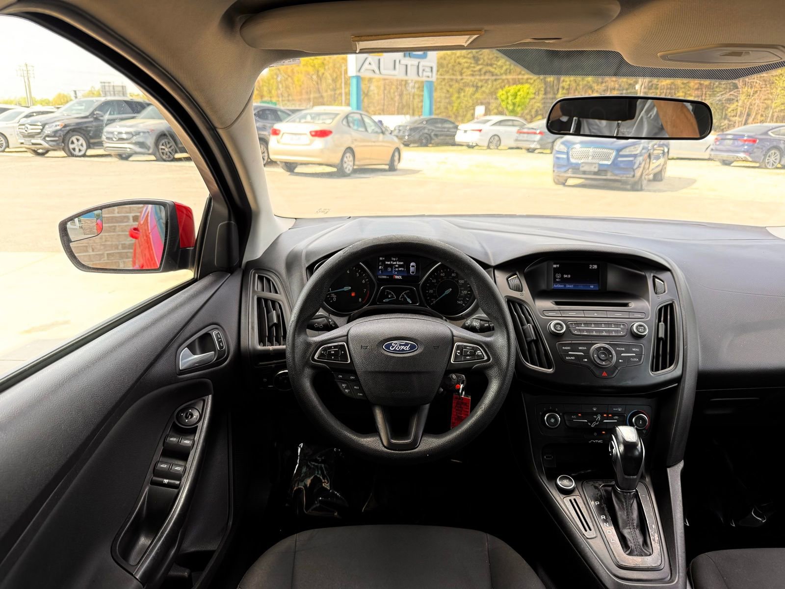 Used 2015 Ford Focus SE image 27